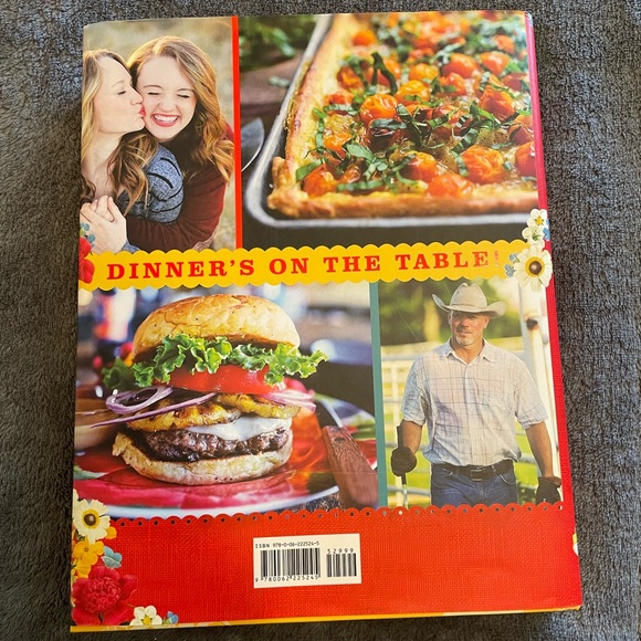 The Pioneer Woman Cooks Dinnertime Cook Book by Ree Drummond - Picture 2 of 2